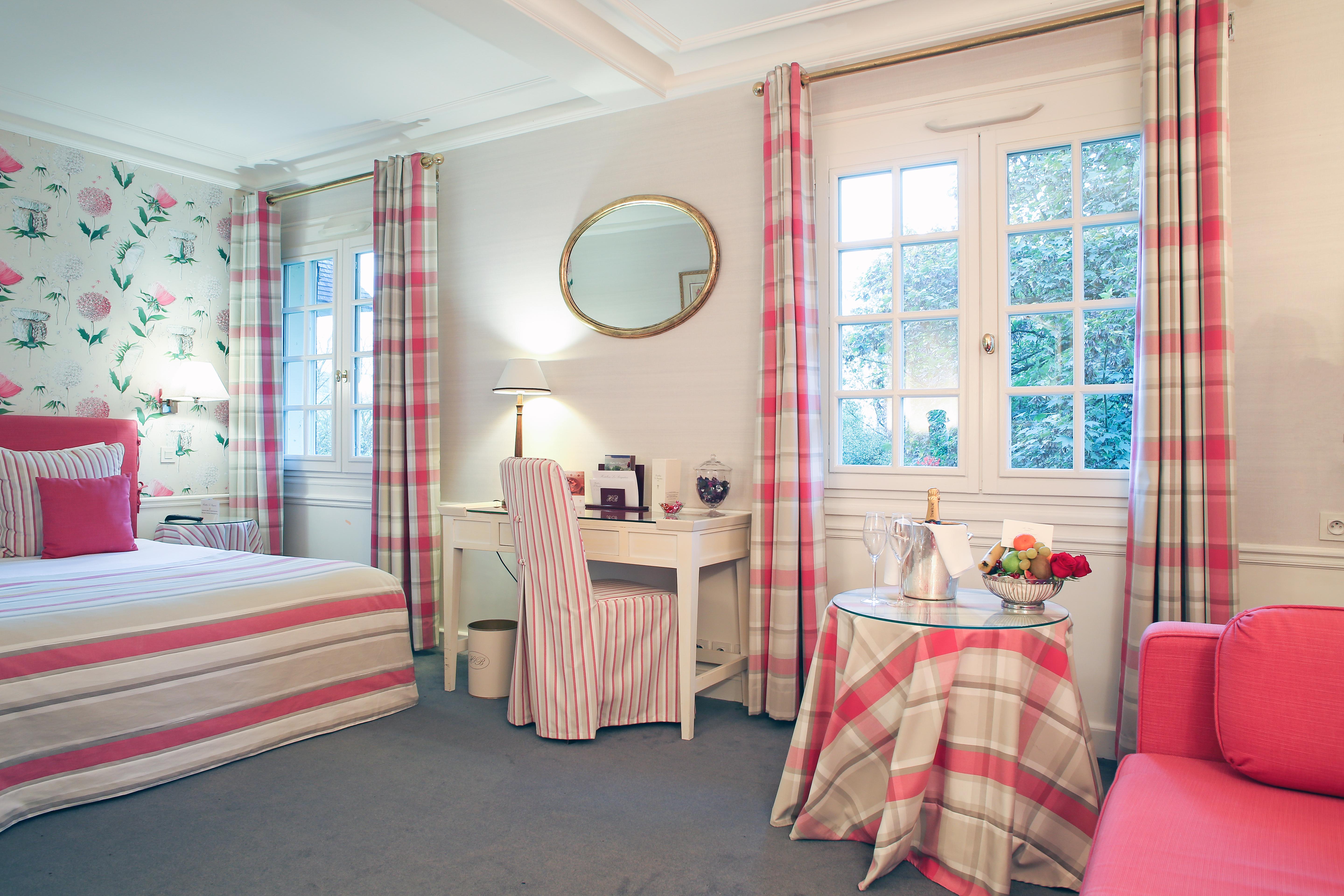 Hostellerie Briqueterie & Spa Champagne Vinay  Exterior foto A room at the hotel