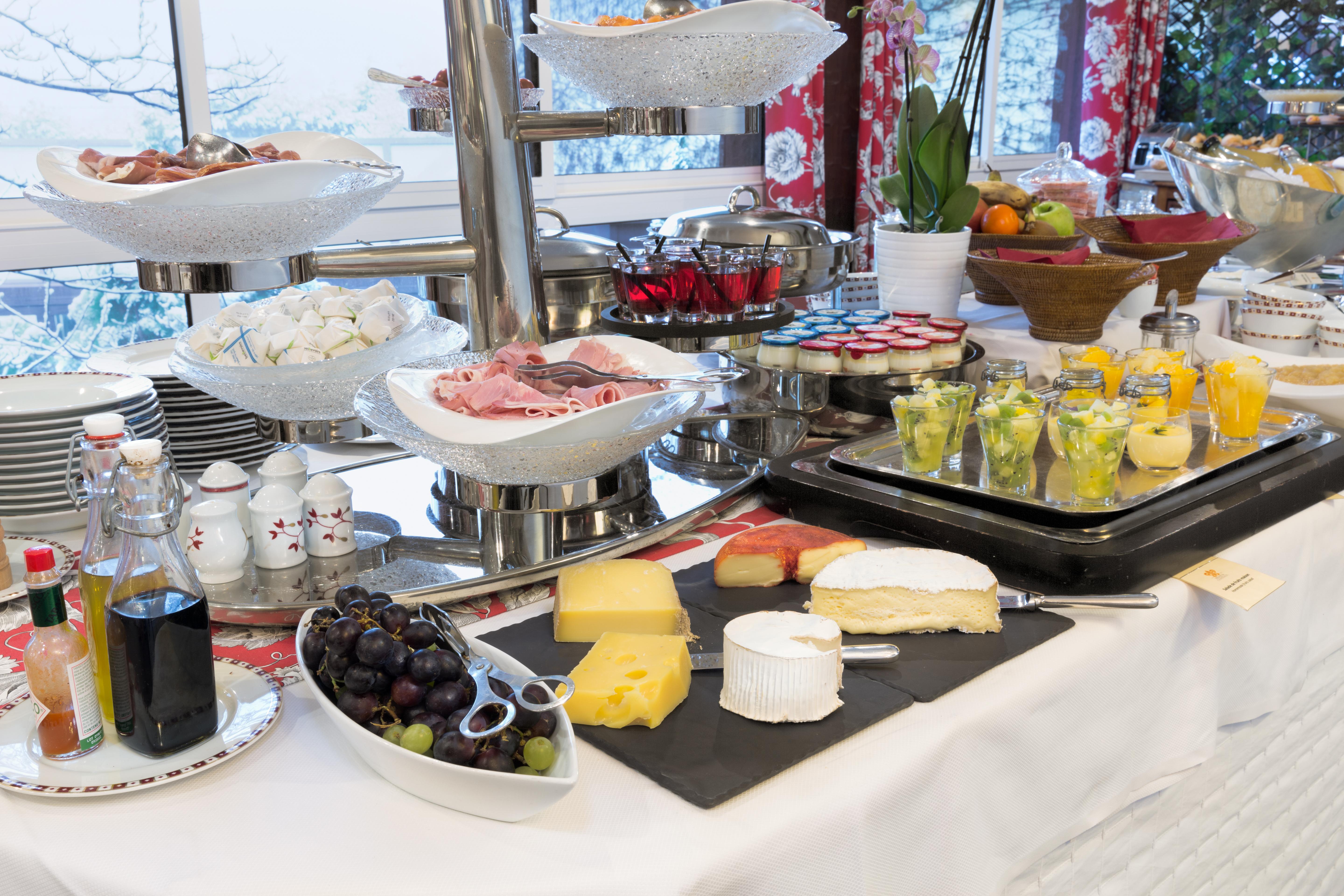 Hostellerie Briqueterie & Spa Champagne Vinay  Exterior foto A cheese platter