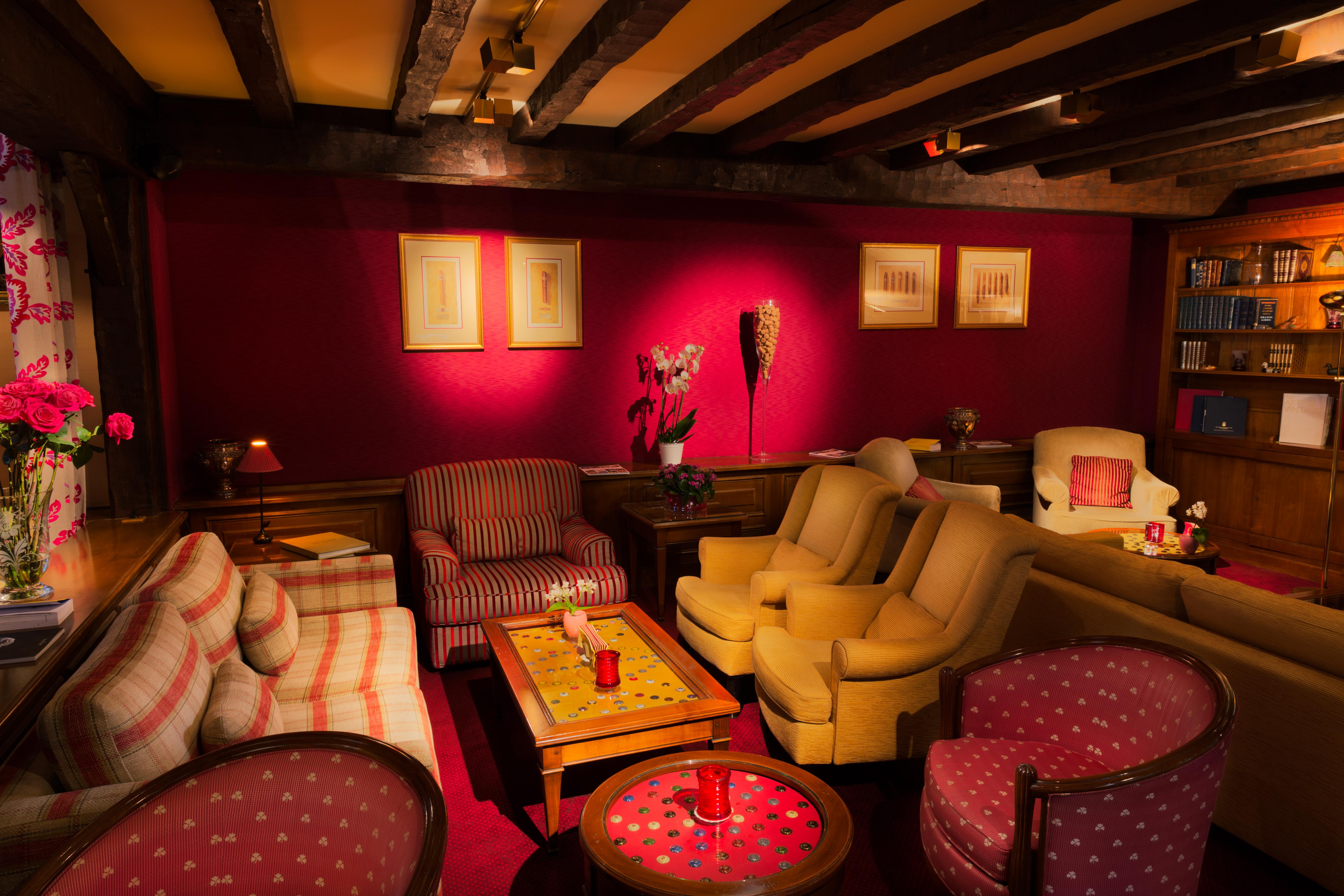 Hostellerie Briqueterie & Spa Champagne Vinay  Exterior foto The interior of the hotel