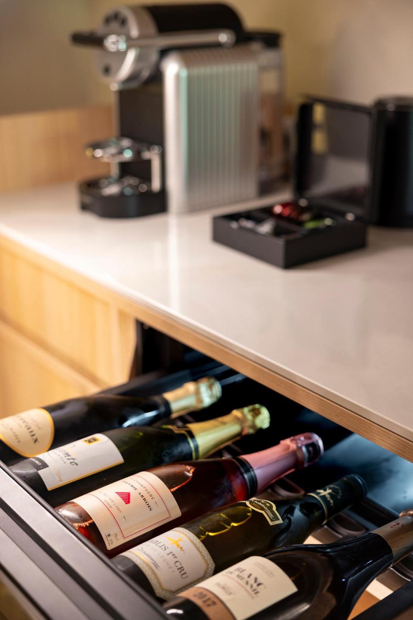Hostellerie Briqueterie & Spa Champagne Vinay  Exterior foto Wine drawer