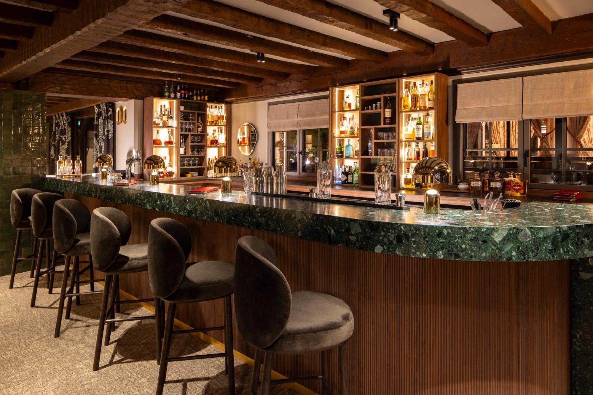 Hostellerie Briqueterie & Spa Champagne Vinay  Exterior foto The bar at the Mandarin Oriental, Munich