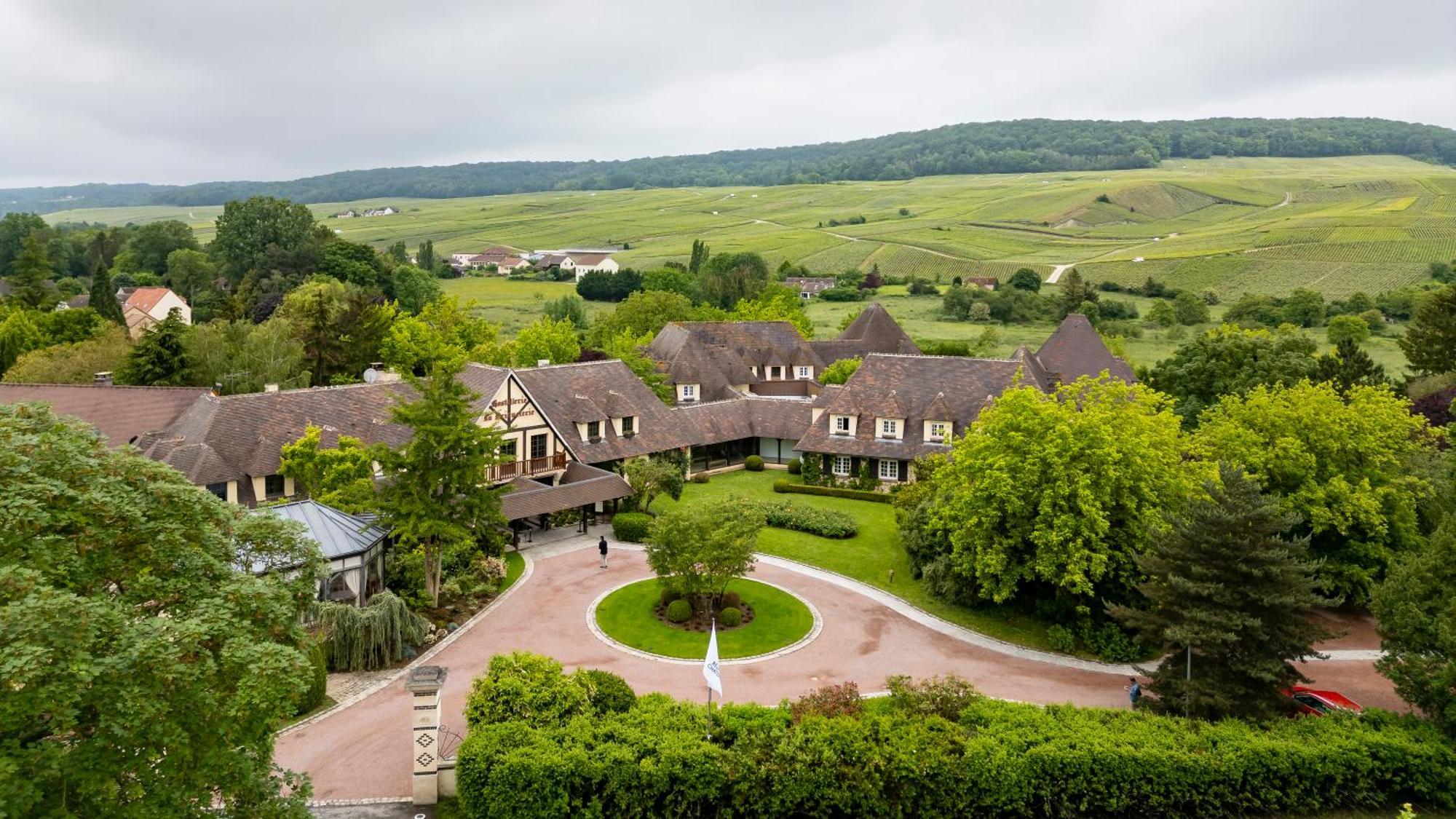 Hostellerie Briqueterie & Spa Champagne Vinay  Exterior foto The Château de Chaumont